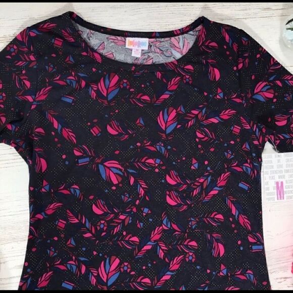 LuLaRoe feathers pink black Julia dress Medium NWT - Picture 2 of 6